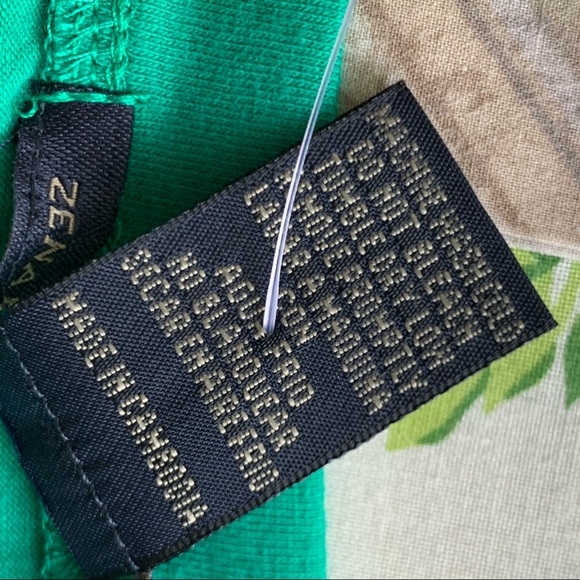 NEW-Active Basic V-neck Long Sleeve Layering Top - Picture 6 of 6